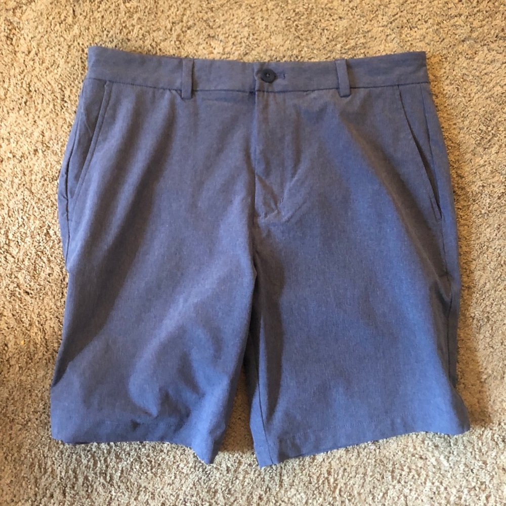 Vineyard Vines Performance on the go shorts